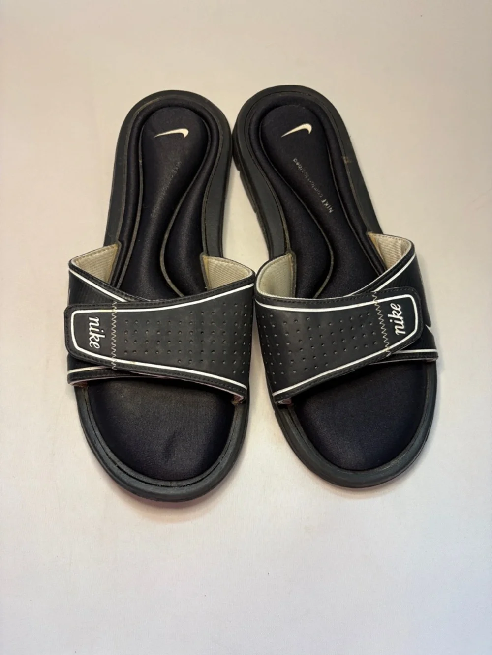 Nike Women's Comfort Footbed Slide Sandals Size 9 - Picture 3 of 7